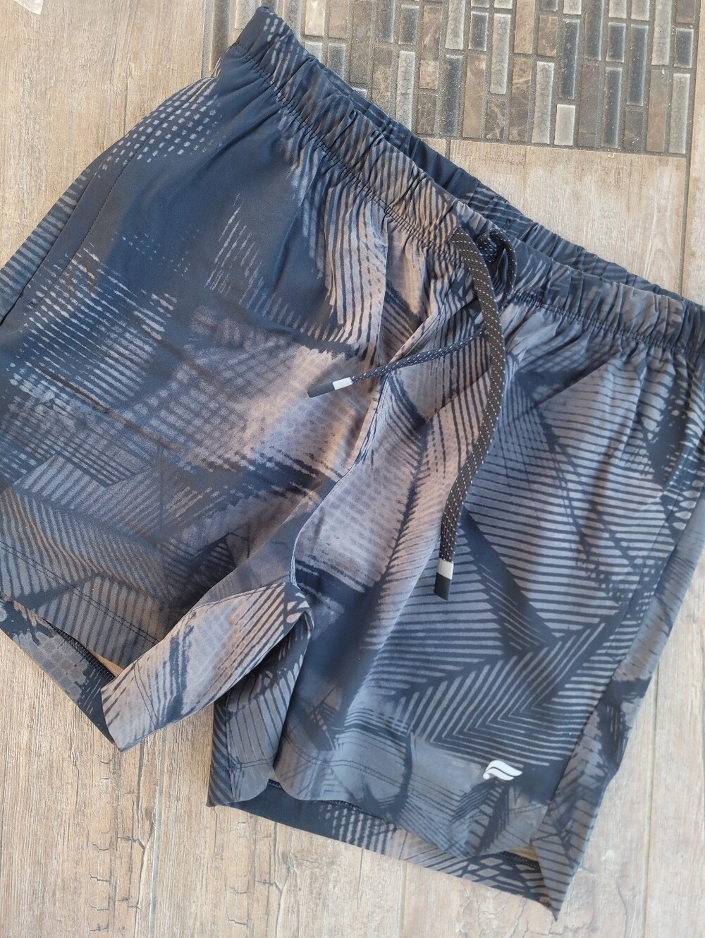 Fabletics The One Short Lined 5in Black Pierwood Size M NWT